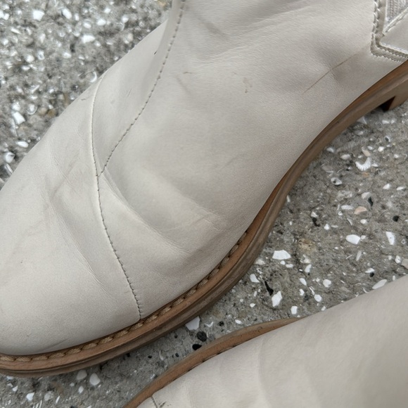 TOMS size 8 cream boots - Picture 5 of 5